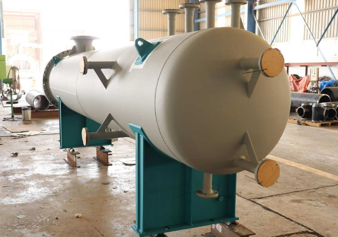 ASME Pressure Vessel Complete Front Reboiler Surge Drum